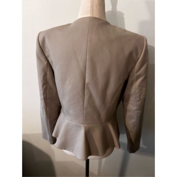 Calvin Klein tan blazer size 6 classy work blazer long sleeve with ruffle in the - Picture 3 of 5